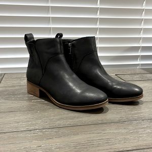 Lucky brand NWOT black leather booties size 11